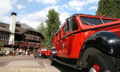 Red Jammer Buses Glacier Park