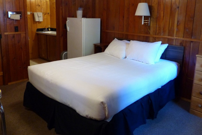 Apgar Village Lodge and Cabins / Pursuit Collection — , 