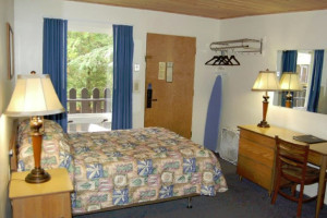 Motel Lake McDonald | Inside Glacier Park