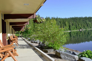 Village Inn at Apgar | on Lake McDonald