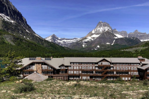 Many Glacier Hotel | a Lakeside Wonder